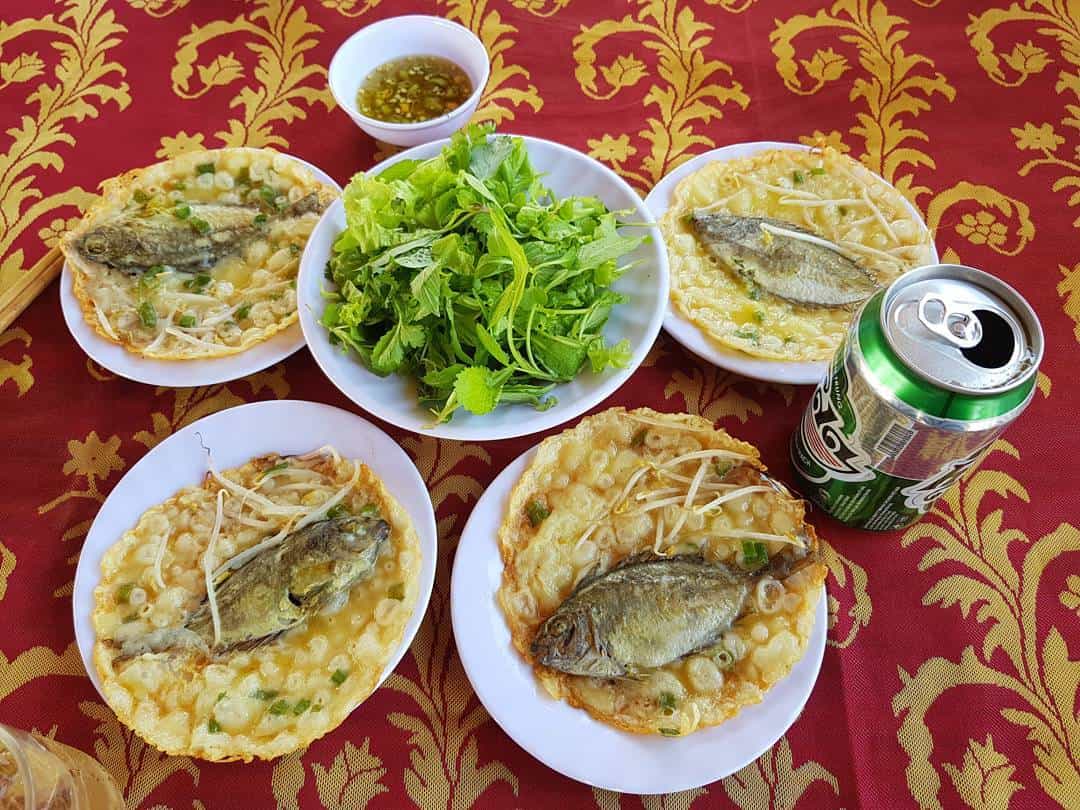 Bánh xèo cá kình làng Chuồn